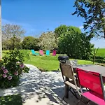 Maison Chaleureuse Et Familiale. * Nalliers (Vendee)