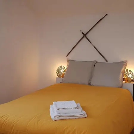 Maison Chaleureuse Et Familiale. *