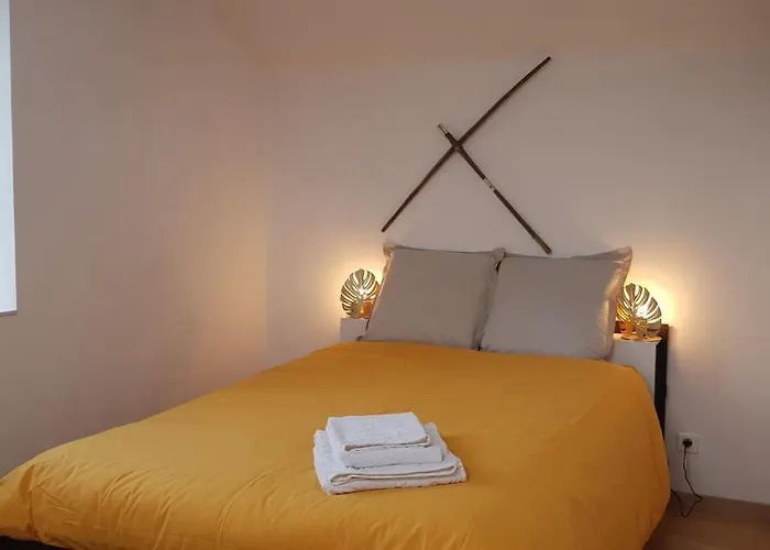 Maison Chaleureuse Et Familiale. *